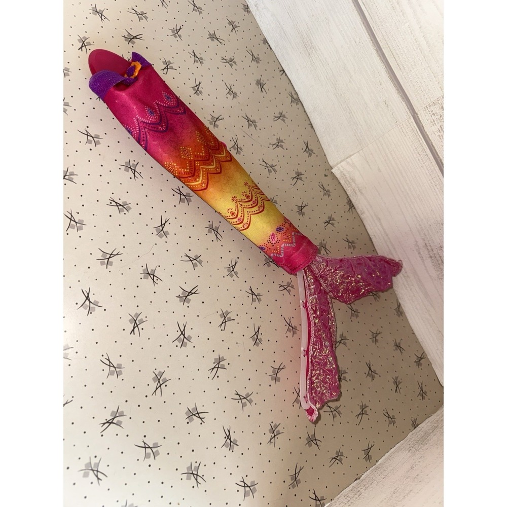 Barbie 2011 Mattel Surf Board Mermaid Tail Doll Accessory Pink‎ Purple Colorful